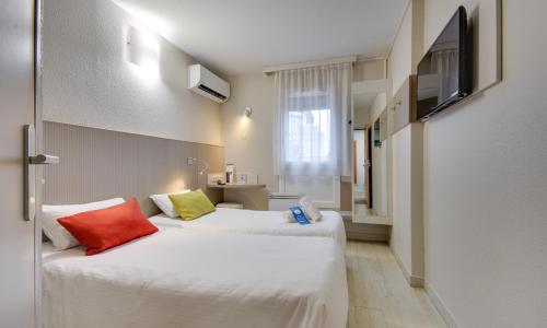 Brit Hotel Lille Centre - photo 2